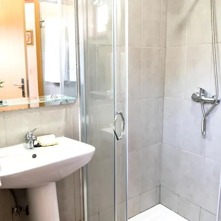Comfortable House In Fornos With Shared Pool Semesterbostad